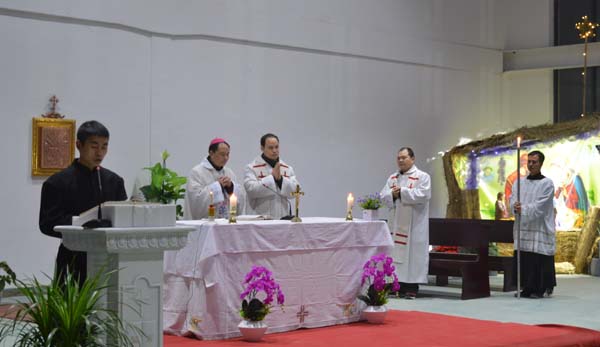 陕西:西安备修院类思堂欢庆天主之母节