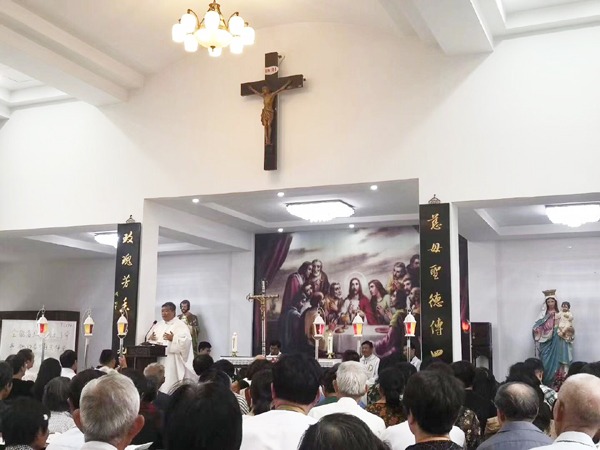江苏:苏州常熟颜港天主堂庆祝本堂主保玫瑰圣母瞻礼