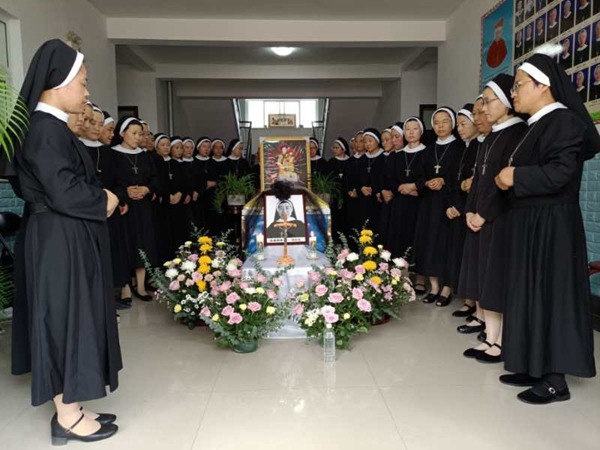 讣告山东聊城教区中华圣母传教会51岁的张德莲修女因病安息主怀