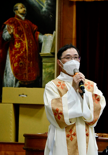 耶稣会两修士领受执事圣职